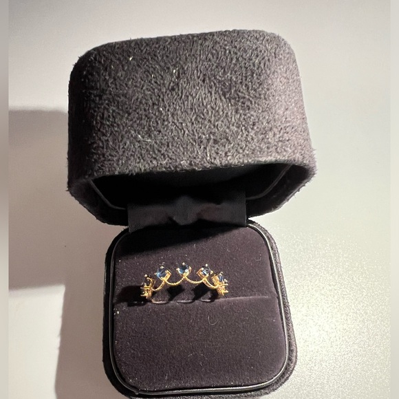 Royal blue sapphire 18k gold ring - Picture 3 of 16